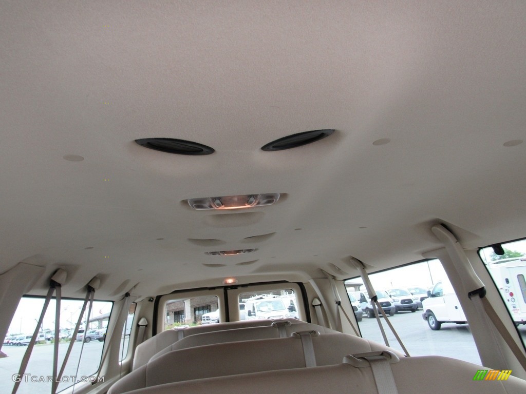 2013 E Series Van E350 XLT Extended Passenger - Pueblo Gold Metallic / Medium Pebble photo #23