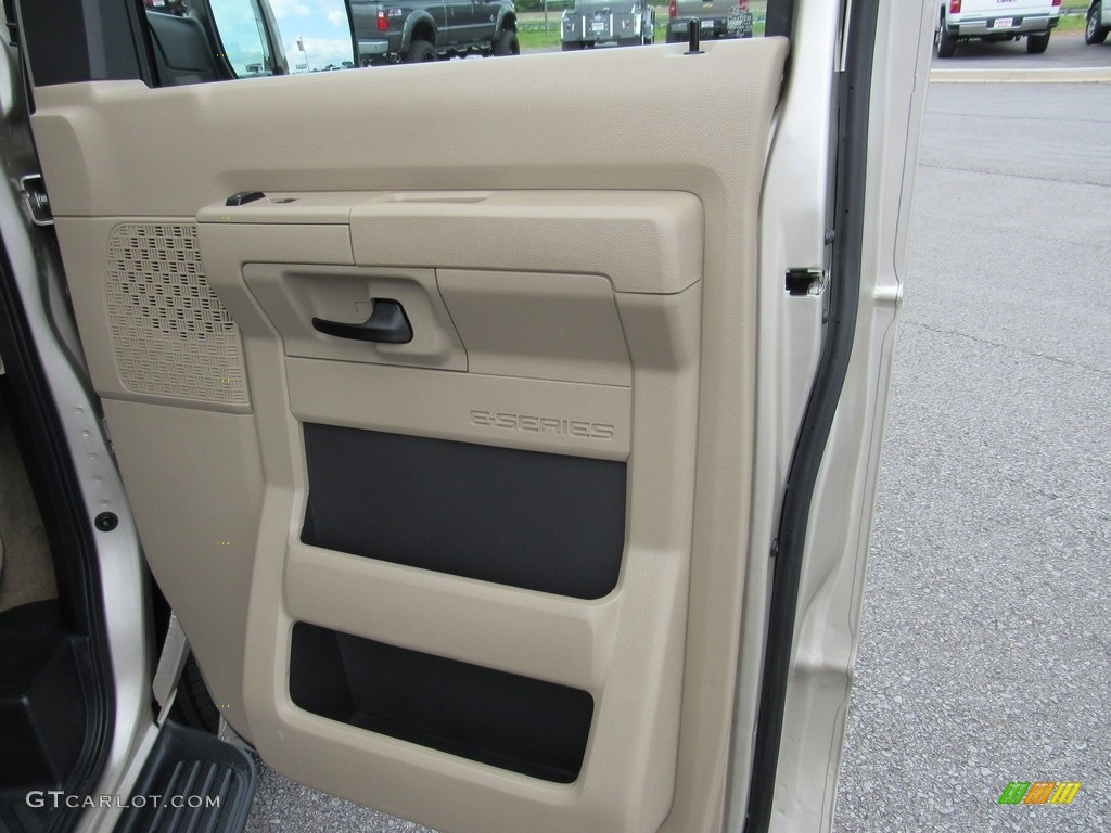 2013 E Series Van E350 XLT Extended Passenger - Pueblo Gold Metallic / Medium Pebble photo #26