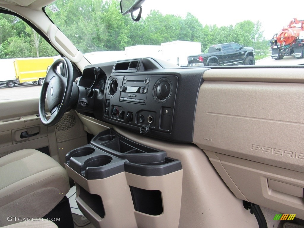 2013 E Series Van E350 XLT Extended Passenger - Pueblo Gold Metallic / Medium Pebble photo #30
