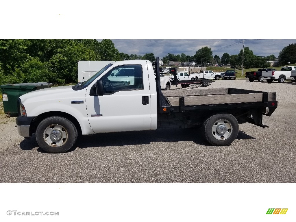 Oxford White 2005 Ford F250 Super Duty XL Regular Cab Chassis Exterior Photo #138338220