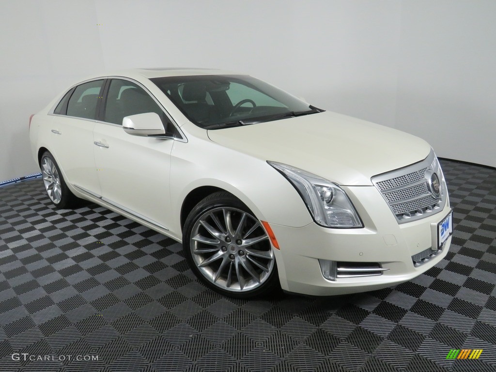 2013 XTS Platinum AWD - White Diamond Tricoat / Jet Black/Light Wheat Opus Full Leather photo #5