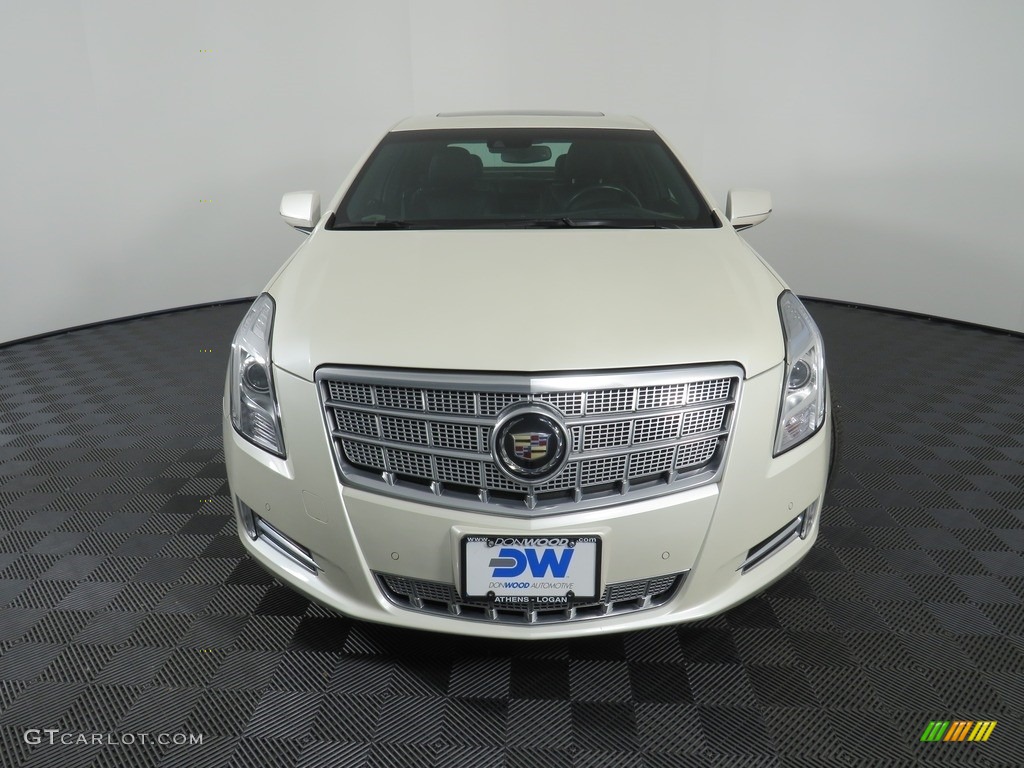 2013 XTS Platinum AWD - White Diamond Tricoat / Jet Black/Light Wheat Opus Full Leather photo #7
