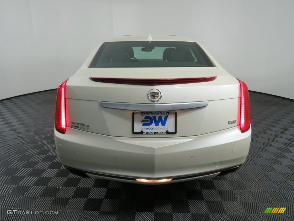 2013 XTS Platinum AWD - White Diamond Tricoat / Jet Black/Light Wheat Opus Full Leather photo #14