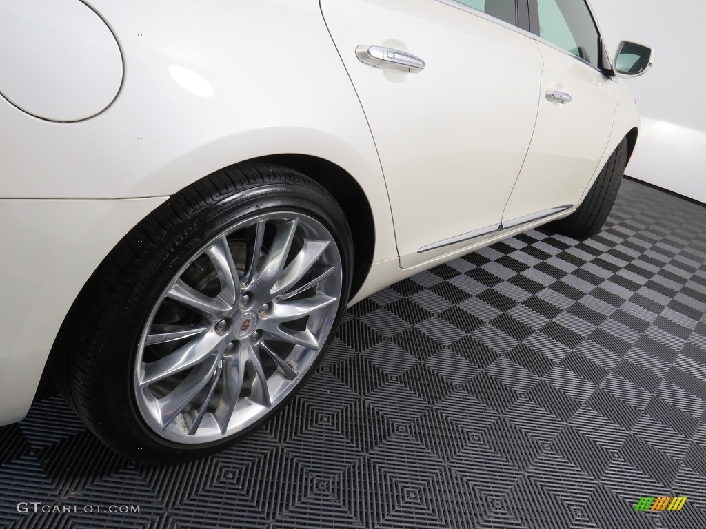 2013 XTS Platinum AWD - White Diamond Tricoat / Jet Black/Light Wheat Opus Full Leather photo #18