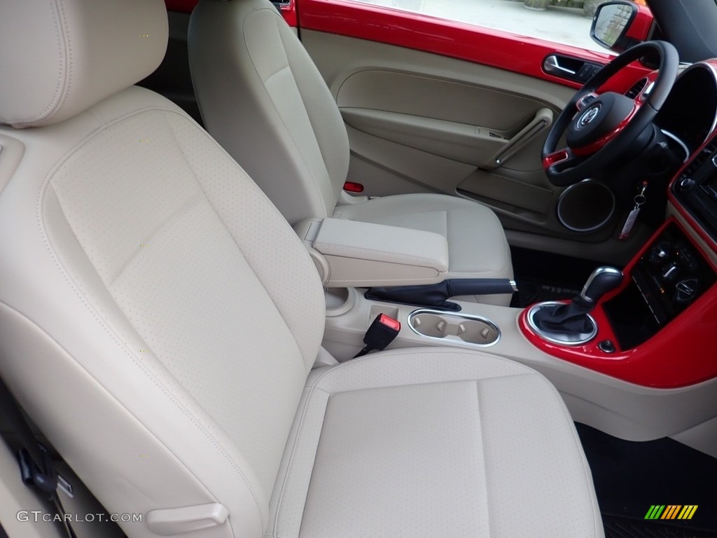 2019 Volkswagen Beetle S Front Seat Photo #138341967