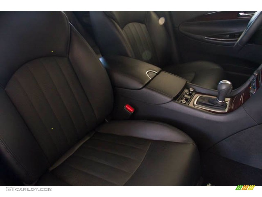 2017 Infiniti QX50 Standard QX50 Model Front Seat Photo #138343191
