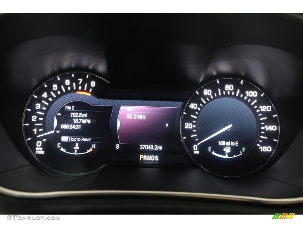 2016 Lincoln MKX Select AWD Gauges Photos