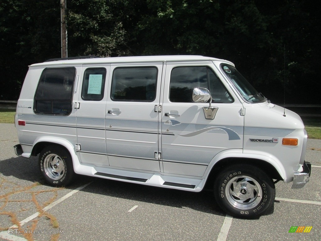 1995 Vandura G2500 Conversion Van - White / Blue photo #1