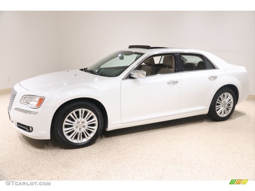 2014 300 C AWD - Ivory Tri-Coat Pearl / Dark Frost Beige/Light Frost Beige photo #3