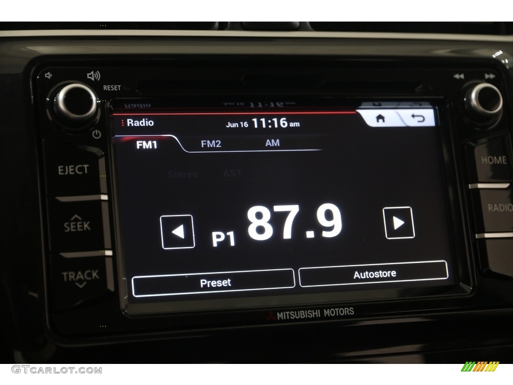 2017 Mitsubishi Mirage G4 SE Audio System Photos