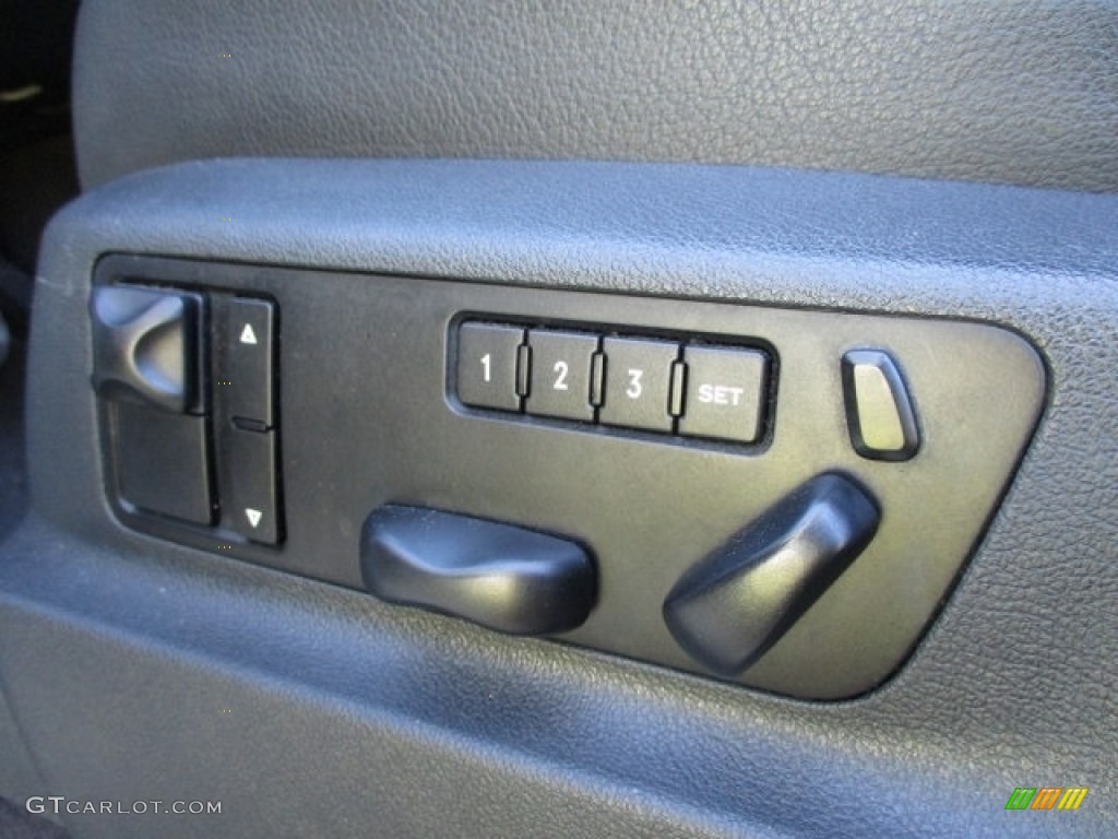 2009 Cayenne  - Crystal Silver Metallic / Black photo #28