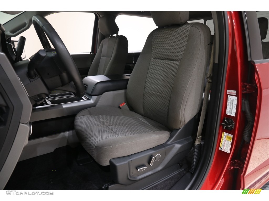 2017 Ford F150 XLT SuperCrew 4x4 Front Seat Photos