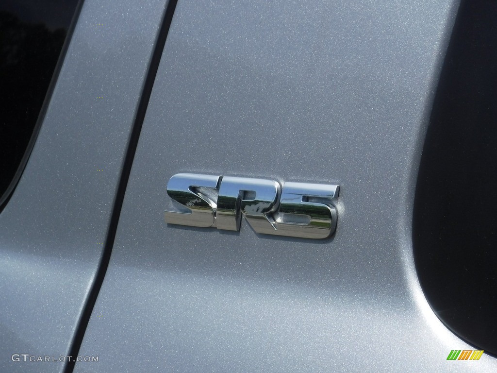 2017 Sequoia SR5 4x4 - Silver Sky Metallic / Graphite photo #13