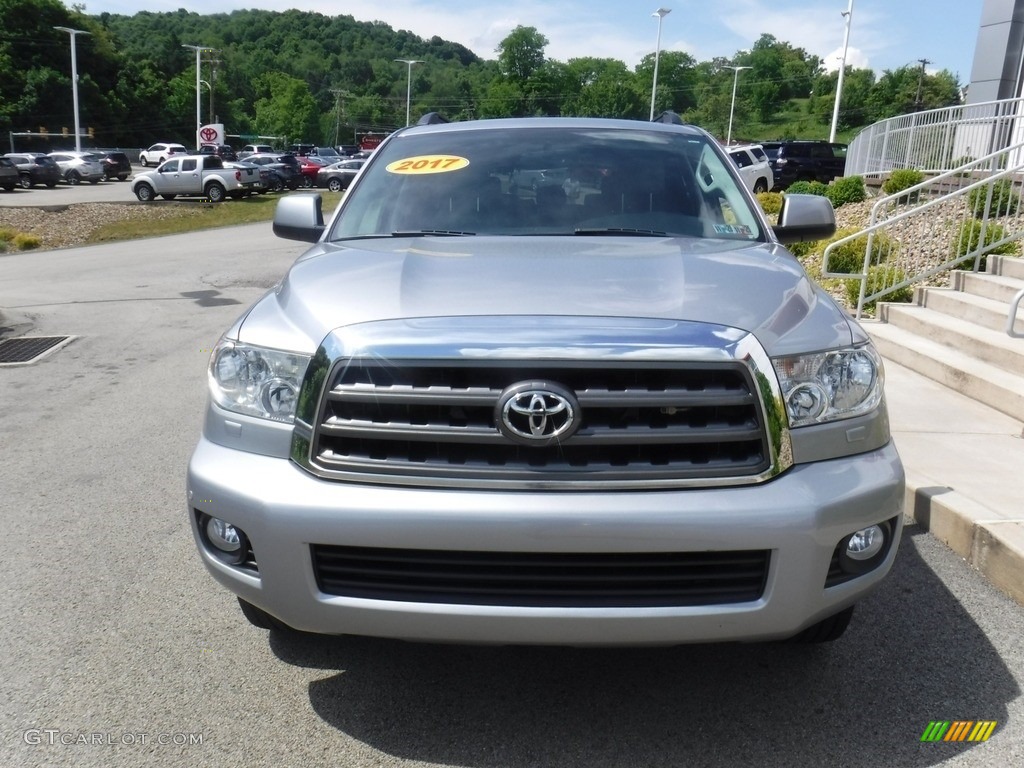 2017 Sequoia SR5 4x4 - Silver Sky Metallic / Graphite photo #14