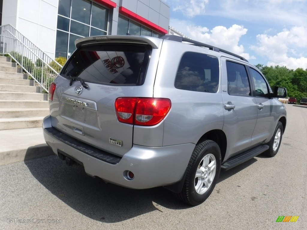2017 Sequoia SR5 4x4 - Silver Sky Metallic / Graphite photo #19