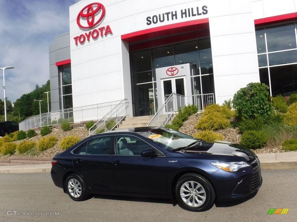 2017 Camry Hybrid LE - Parisian Night Pearl / Ash photo #2