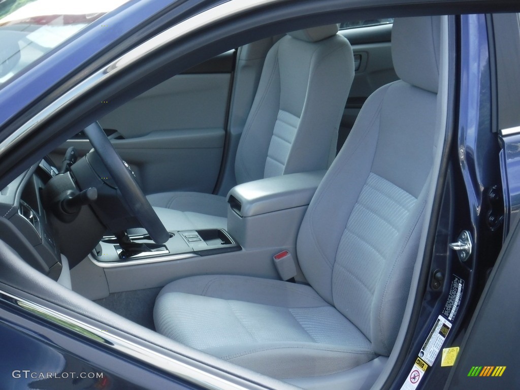 2017 Camry Hybrid LE - Parisian Night Pearl / Ash photo #19