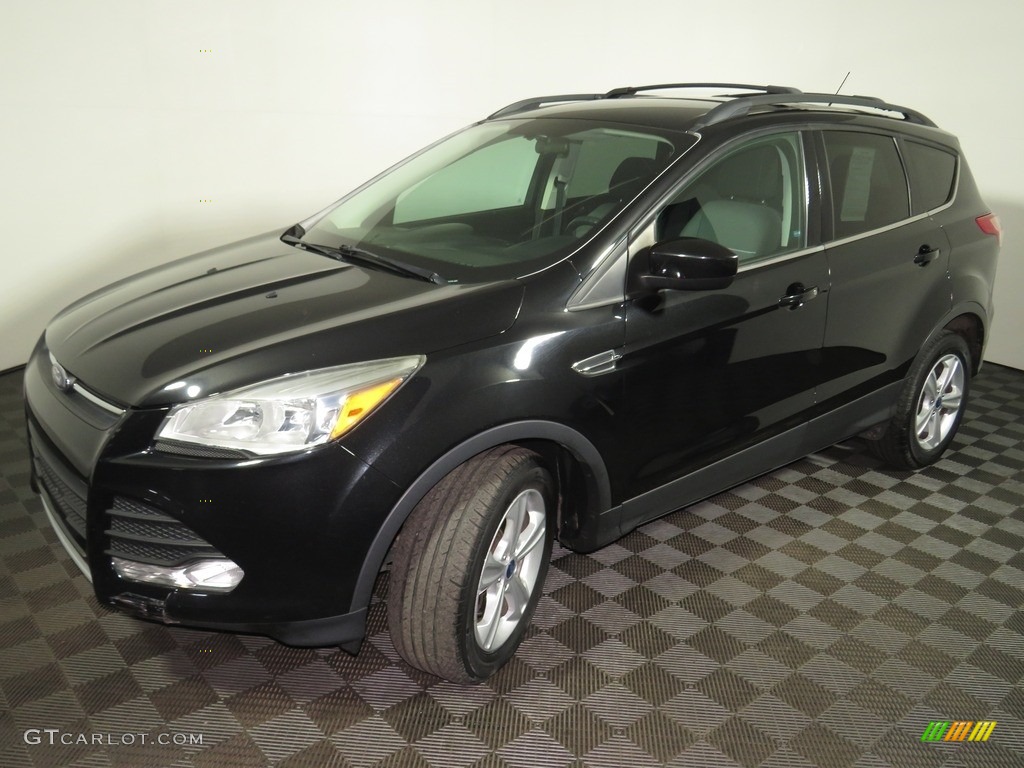 2013 Escape SE 1.6L EcoBoost 4WD - Tuxedo Black Metallic / Charcoal Black photo #7