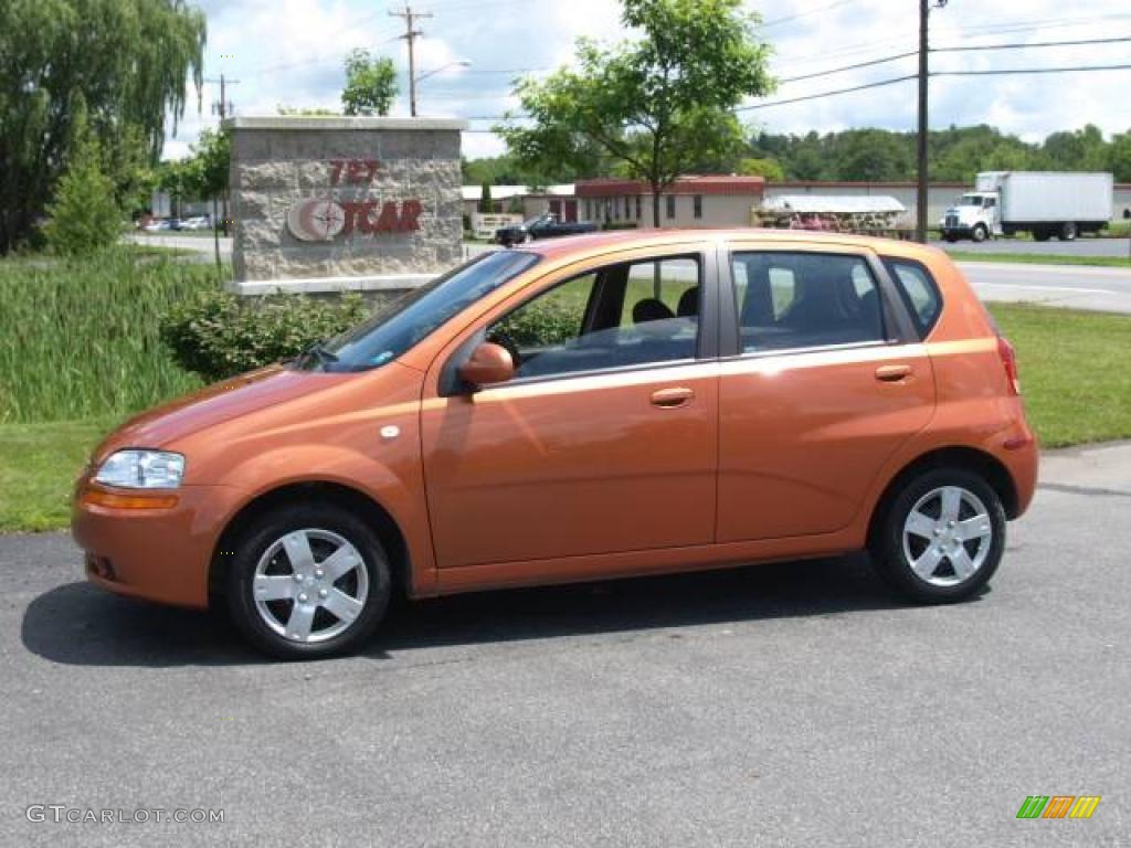 2007 Aveo 5 LS Hatchback - Spicy Orange / Charcoal Black photo #1