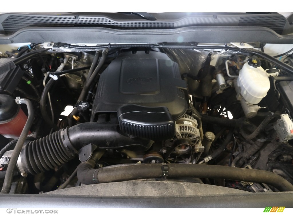 2016 Chevrolet Silverado 2500HD WT Crew Cab 4x4 Engine Photos