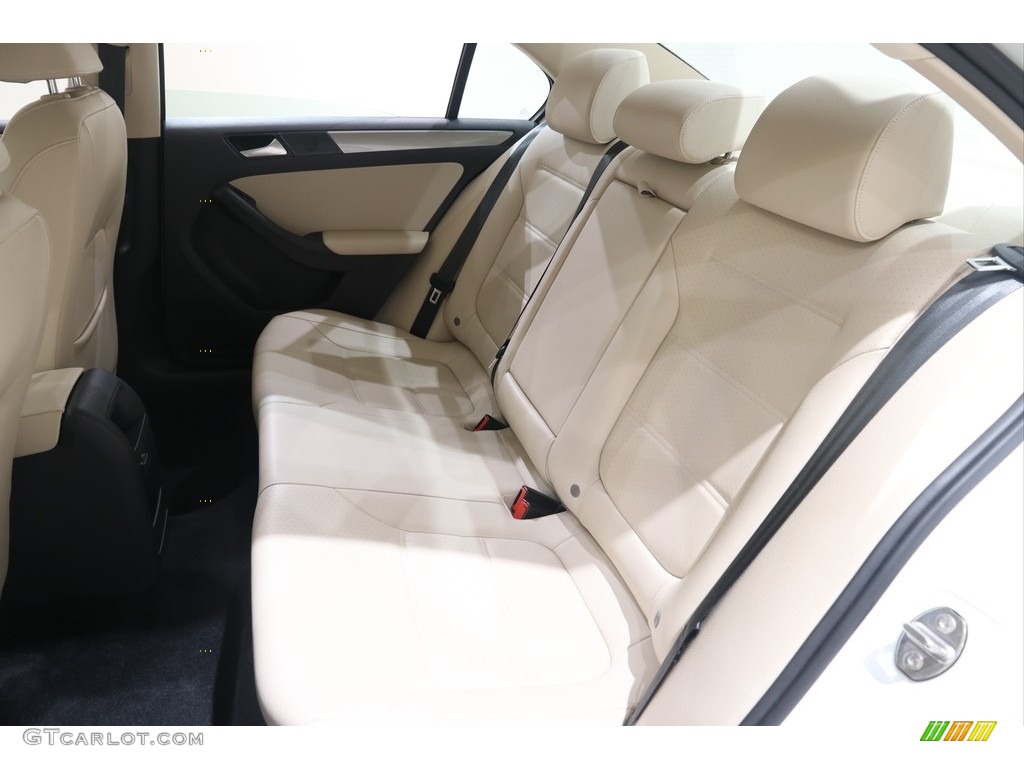 2018 Jetta Wolfsburg Edition - Pure White / Cornsilk Beige photo #19
