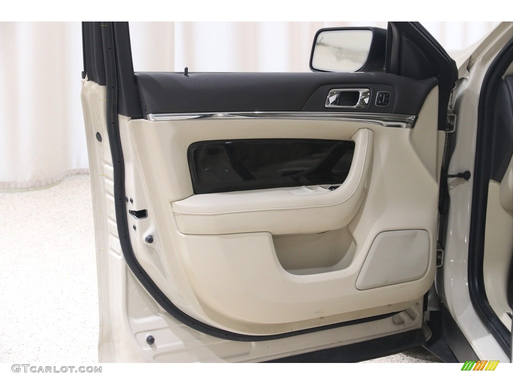 2016 Lincoln MKS FWD Light Dune Door Panel Photo #138363074