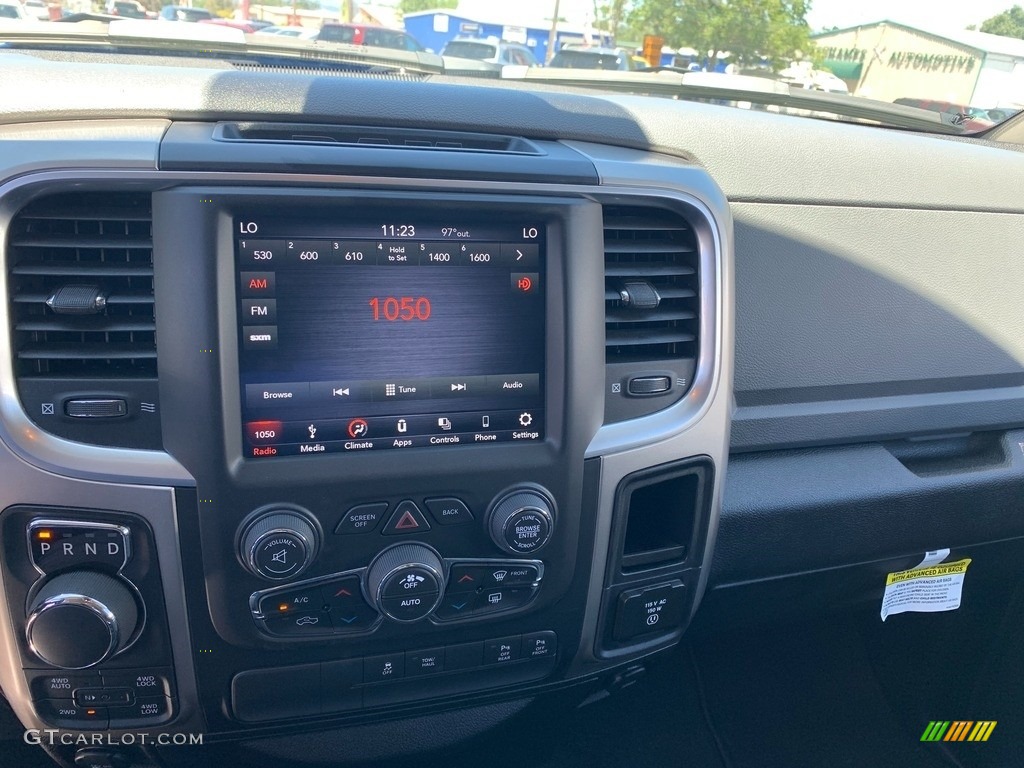 2019 1500 Classic Big Horn Crew Cab 4x4 - Blue Streak Pearl / Black/Diesel Gray photo #9