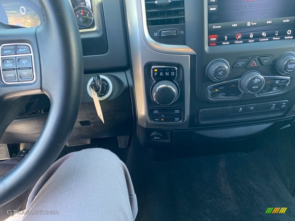 2019 1500 Classic Big Horn Crew Cab 4x4 - Blue Streak Pearl / Black/Diesel Gray photo #11