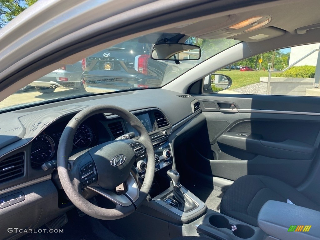 2019 Elantra SEL - Symphony Silver / Black photo #3