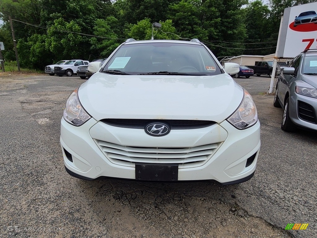 2012 Tucson GLS AWD - Cotton White / Taupe photo #5