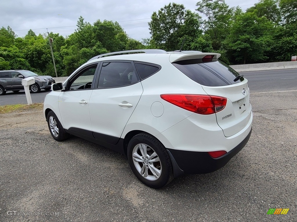 2012 Tucson GLS AWD - Cotton White / Taupe photo #7