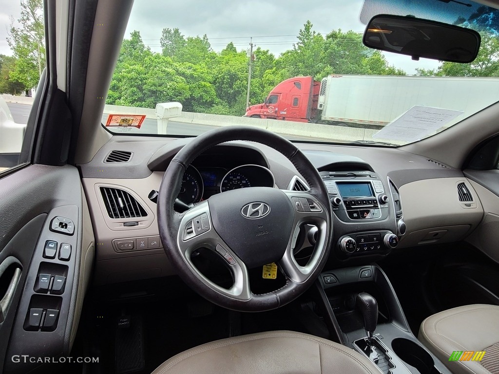 2012 Tucson GLS AWD - Cotton White / Taupe photo #10