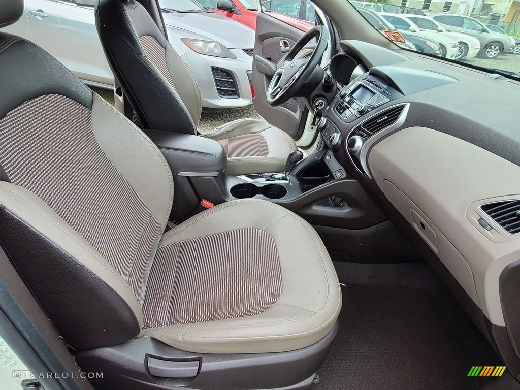2012 Tucson GLS AWD - Cotton White / Taupe photo #14
