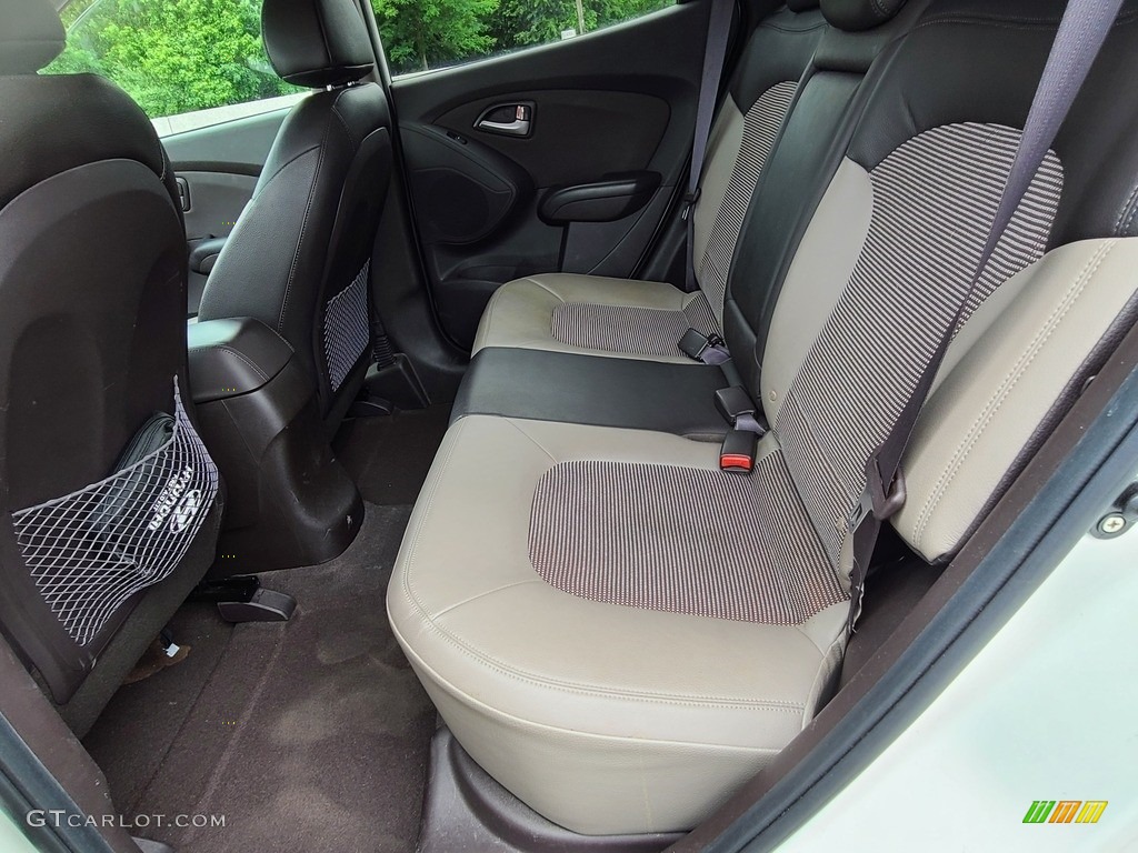 2012 Tucson GLS AWD - Cotton White / Taupe photo #16