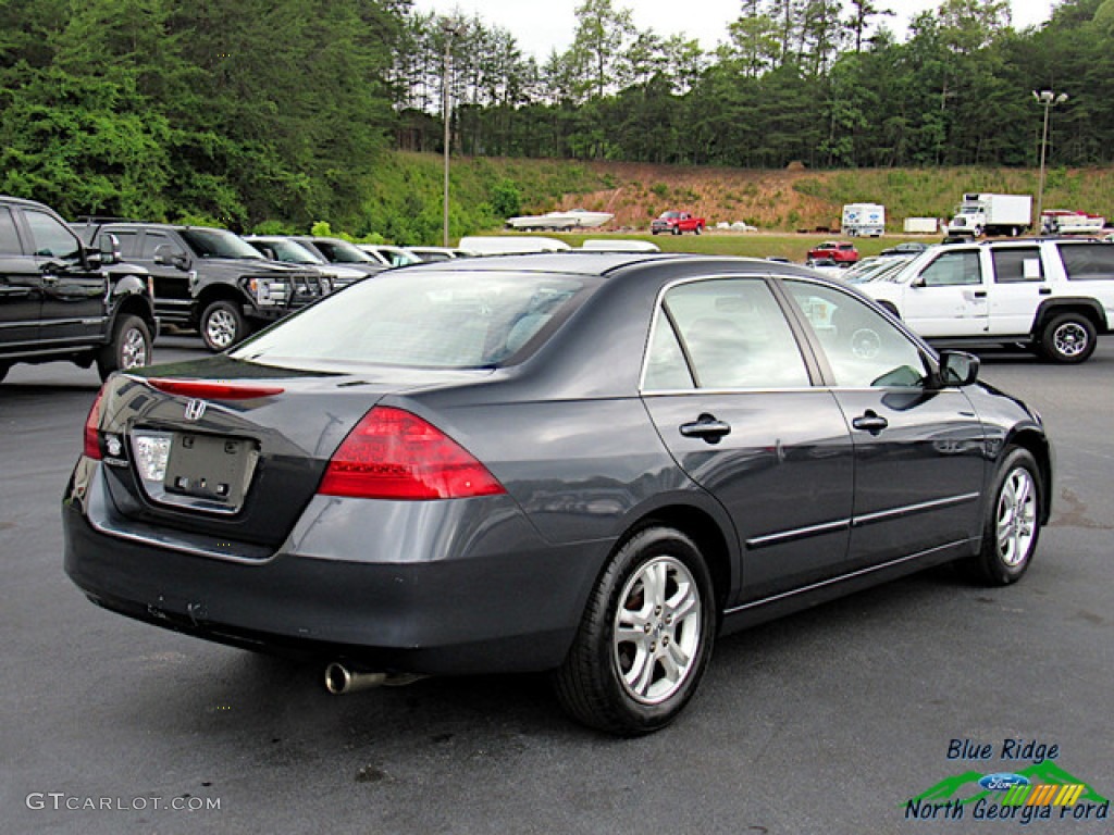 2007 Accord SE Sedan - Graphite Pearl / Gray photo #5