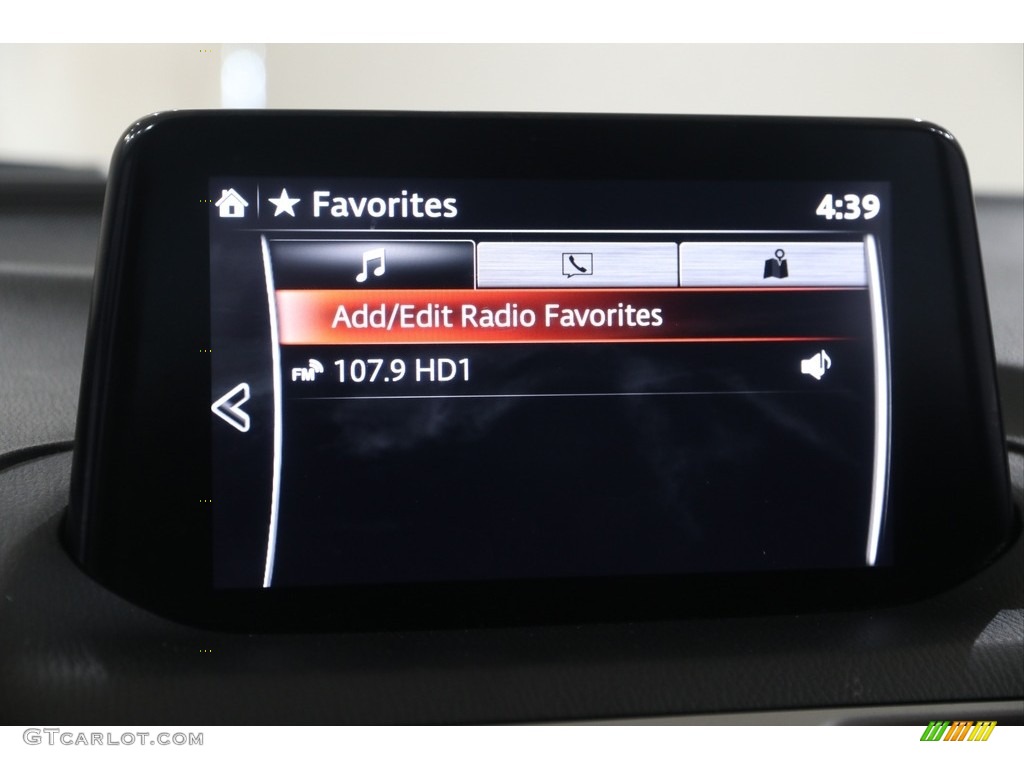 2017 Mazda MAZDA3 Sport 5 Door Controls Photos