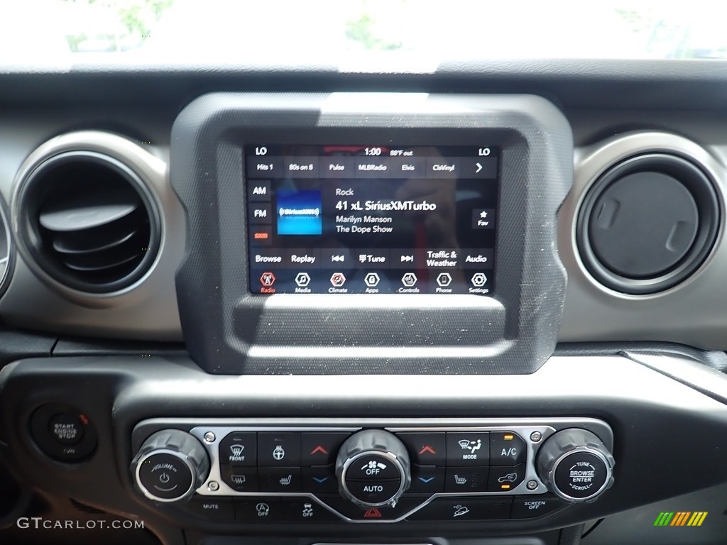 2020 Jeep Wrangler Willys 4x4 Controls Photo #138374980