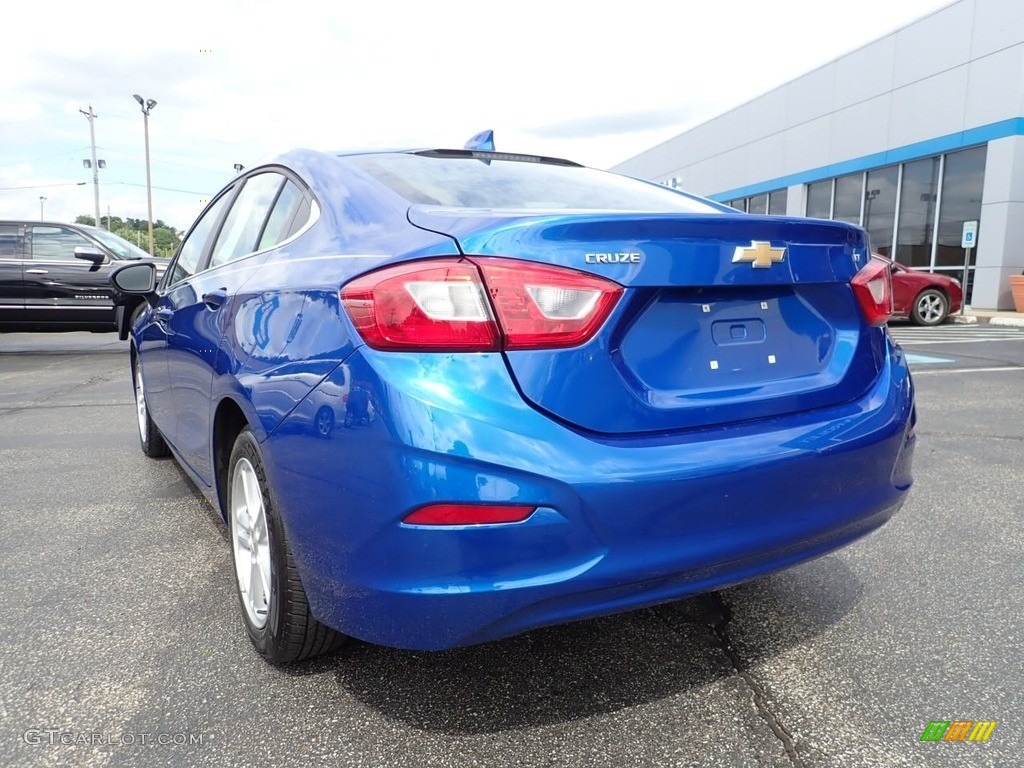 2017 Cruze LT - Kinetic Blue Metallic / Jet Black photo #5