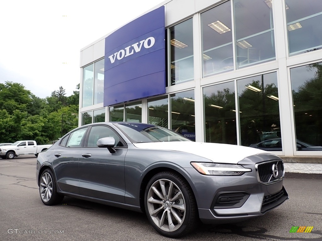 Osmium Gray Metallic 2020 Volvo S60 T6 AWD Momentum Exterior Photo #138376468