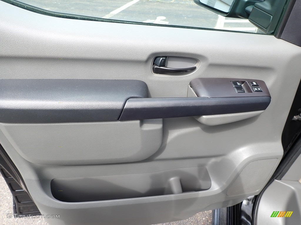 2016 Nissan NV 3500 HD SL Passenger Door Panel Photos