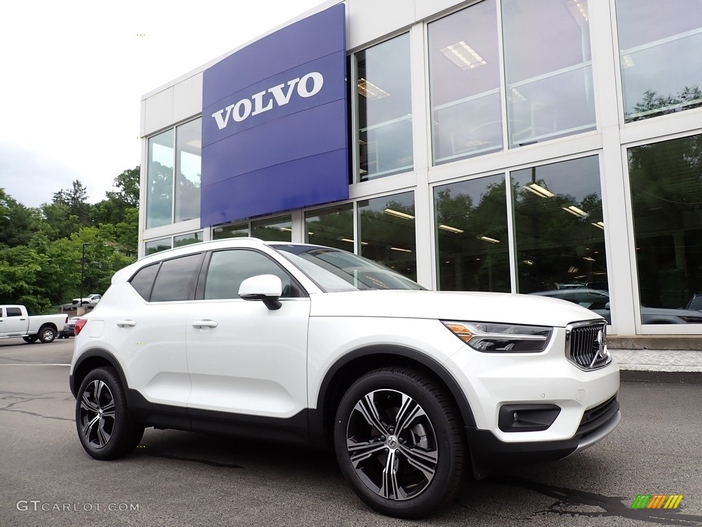 2020 Volvo XC40 T5 Inscription AWD Exterior Photos