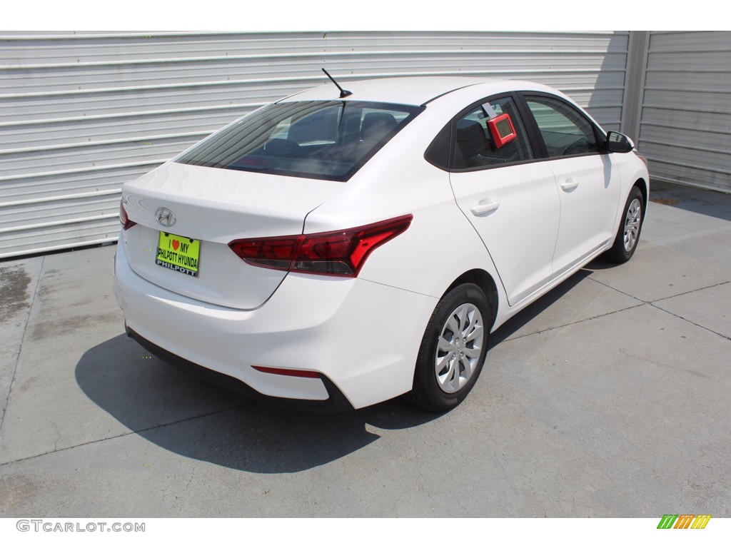 2020 Accent SE - Frost White Pearl / Black photo #8