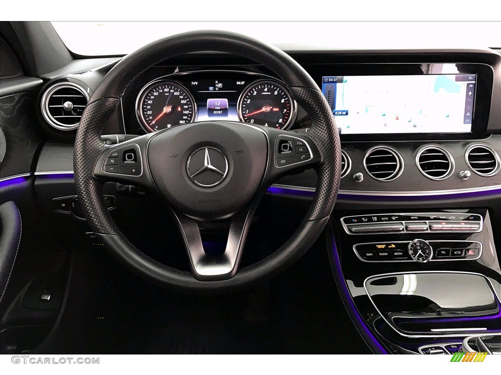 2017 Mercedes-Benz E 300 Sedan Black Dashboard Photo #138379033