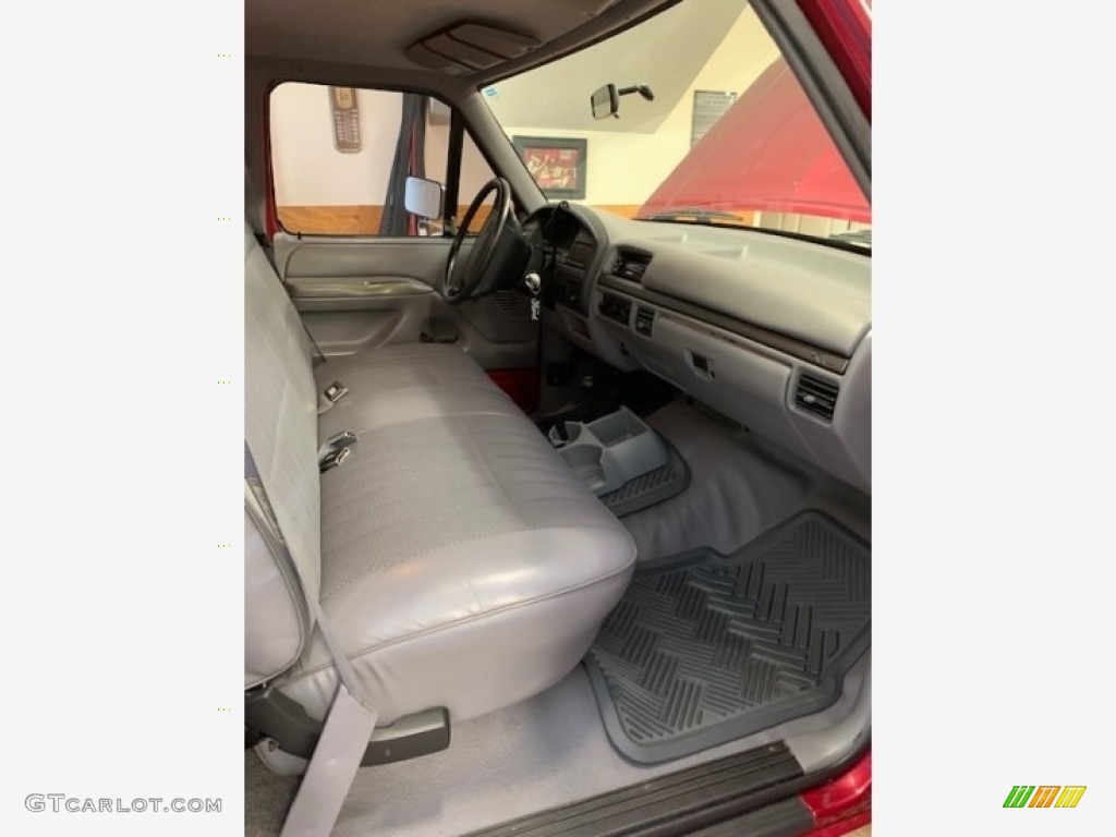 Grey Interior 1994 Ford F150 XL Regular Cab 4x4 Photo #138381421