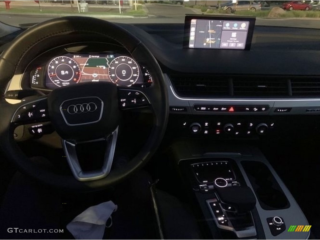 2018 Audi Q7 2.0 TFSI Premium Plus quattro Rock Gray Dashboard Photo #138381913