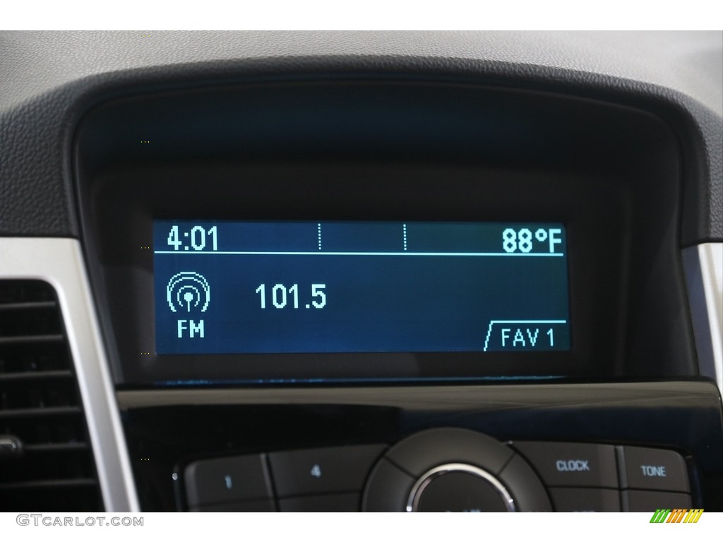 2012 Cruze LS - Gold Mist Metallic / Jet Black/Medium Titanium photo #10