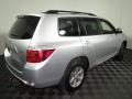 Blizzard White Pearl - Highlander SE 4WD Photo No. 15