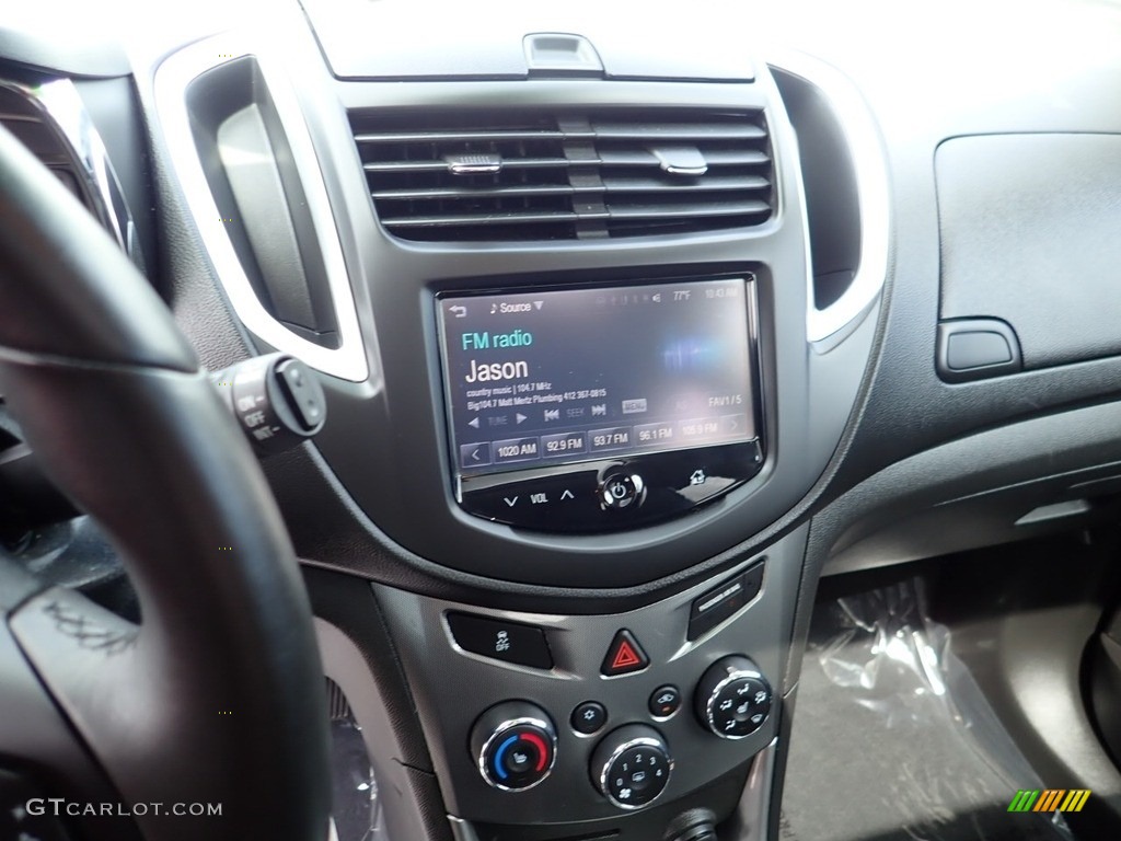 2016 Chevrolet Trax LTZ AWD Controls Photos