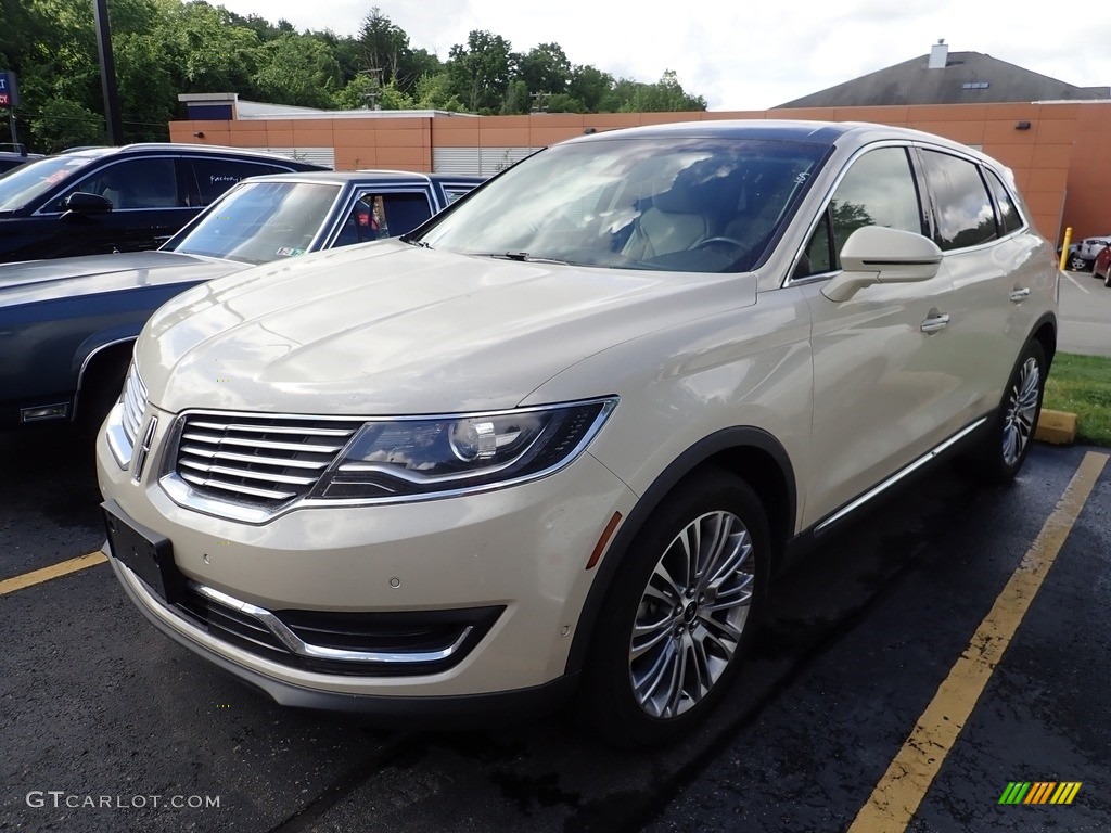 2018 MKX Reserve AWD - Ivory Pearl Metallic Tri-Coat / Cappuccino photo #1