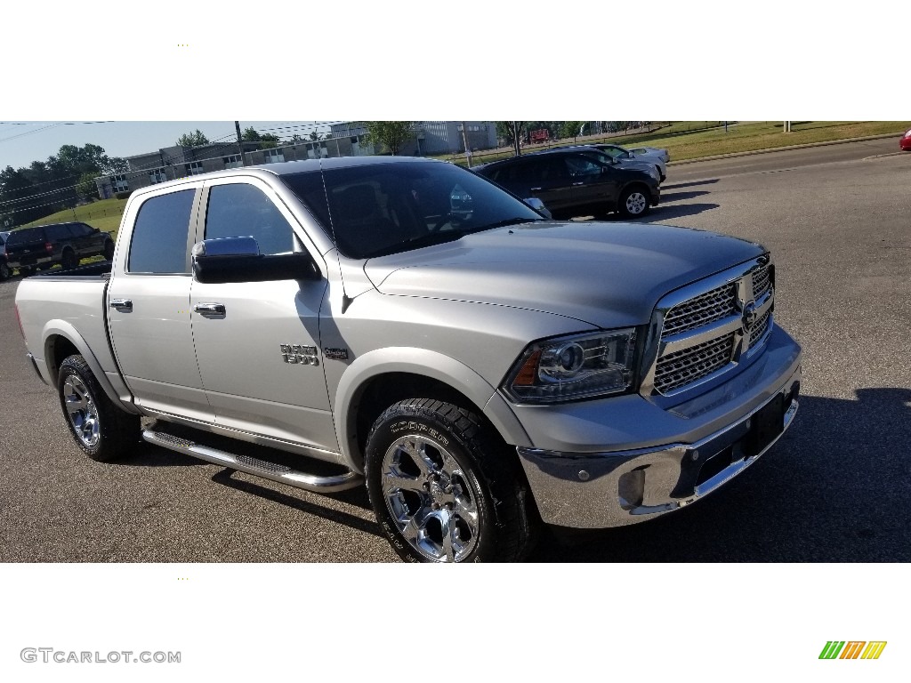 2018 1500 Laramie Crew Cab 4x4 - Bright Silver Metallic / Black photo #8